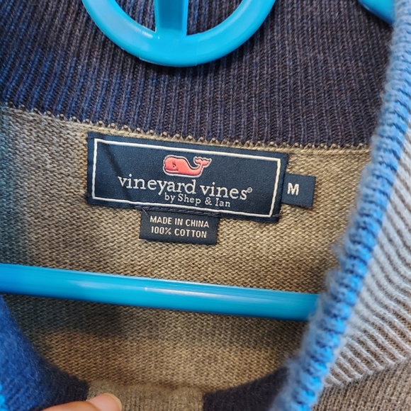 Vineyard vines quarter zip up sweater - Picture 2 of 3